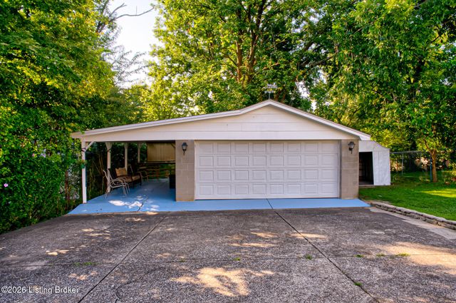 10506 Fairview Ave, Louisville, KY 40299