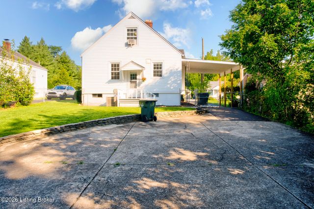 10506 Fairview Ave, Louisville, KY 40299