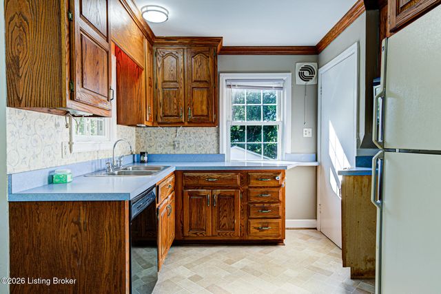 10506 Fairview Ave, Louisville, KY 40299