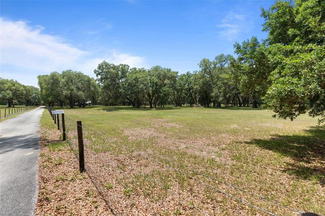 1153 CR 722, Webster, FL 33597