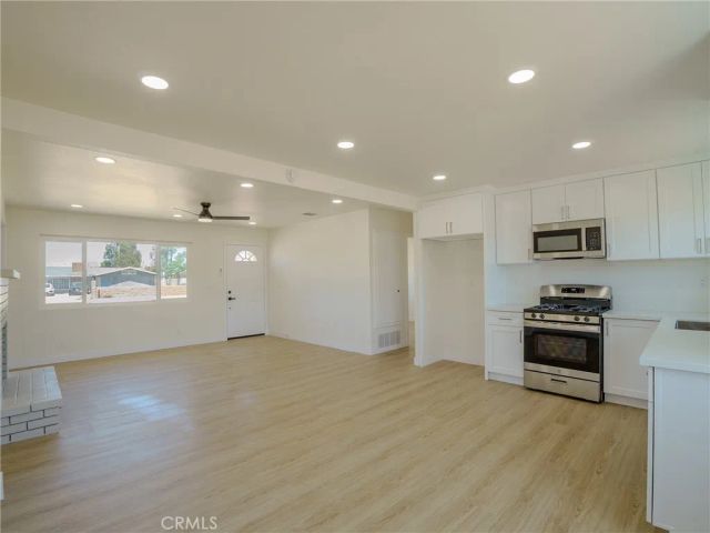 21865 Fox, Apple Valley, CA 92307