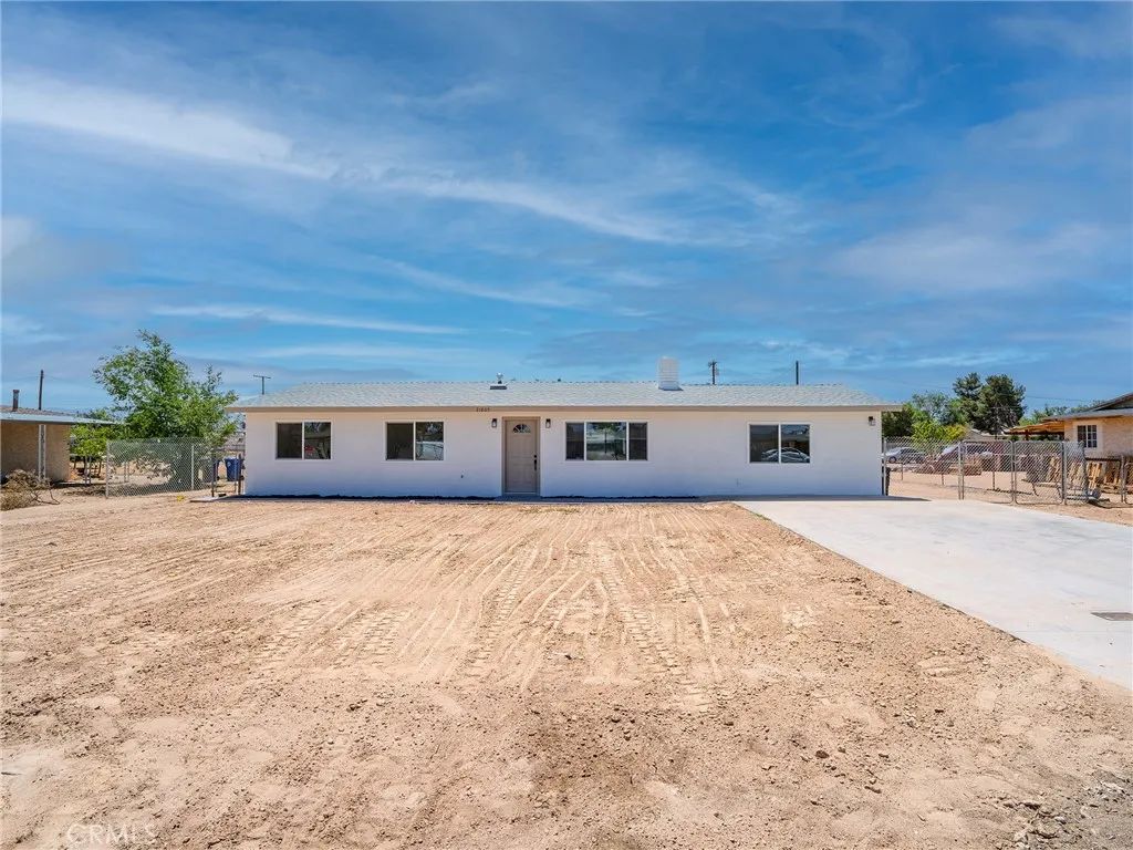 21865 Fox, Apple Valley, CA 92307