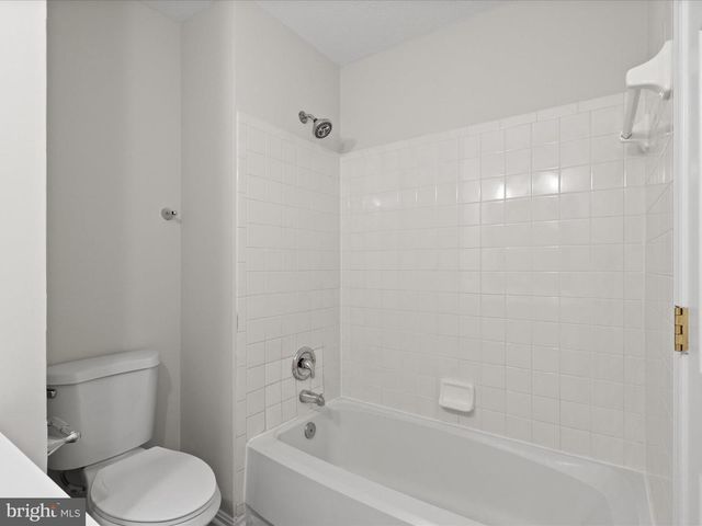 4019 KIMBERLEY GLEN CT, Chantilly, VA 20151