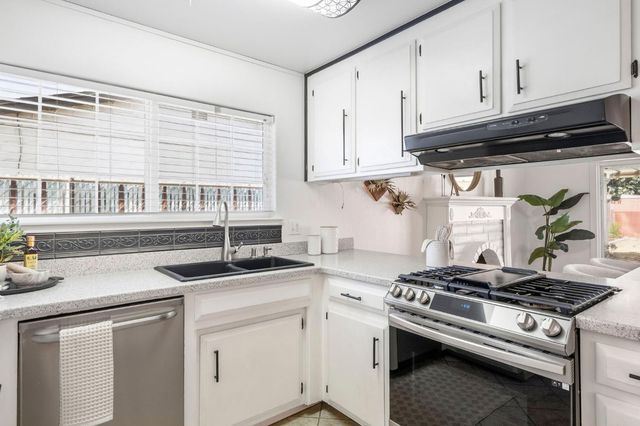 4081 Alta Lorraine Way, North Highlands, CA 95660