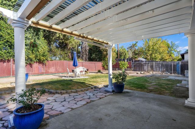 4081 Alta Lorraine Way, North Highlands, CA 95660