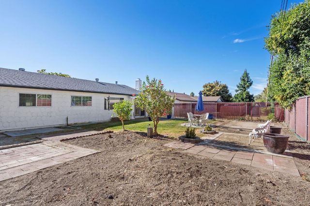 4081 Alta Lorraine Way, North Highlands, CA 95660