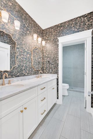 5704 Old Harding Pike, Nashville, TN 37205