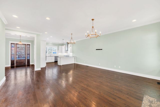 5704 Old Harding Pike, Nashville, TN 37205