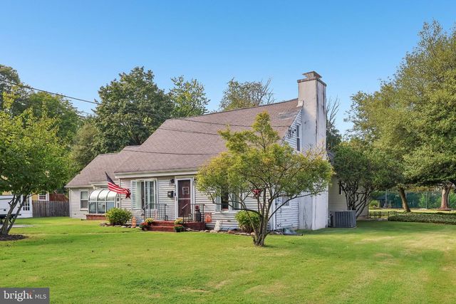 437 SUMMER AVE, Edgewater Park, NJ 08010