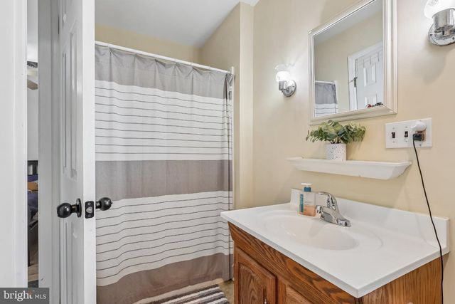 437 SUMMER AVE, Edgewater Park, NJ 08010