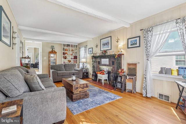 437 SUMMER AVE, Edgewater Park, NJ 08010