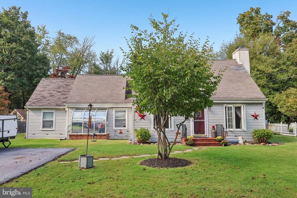 437 SUMMER AVE, Edgewater Park, NJ 08010