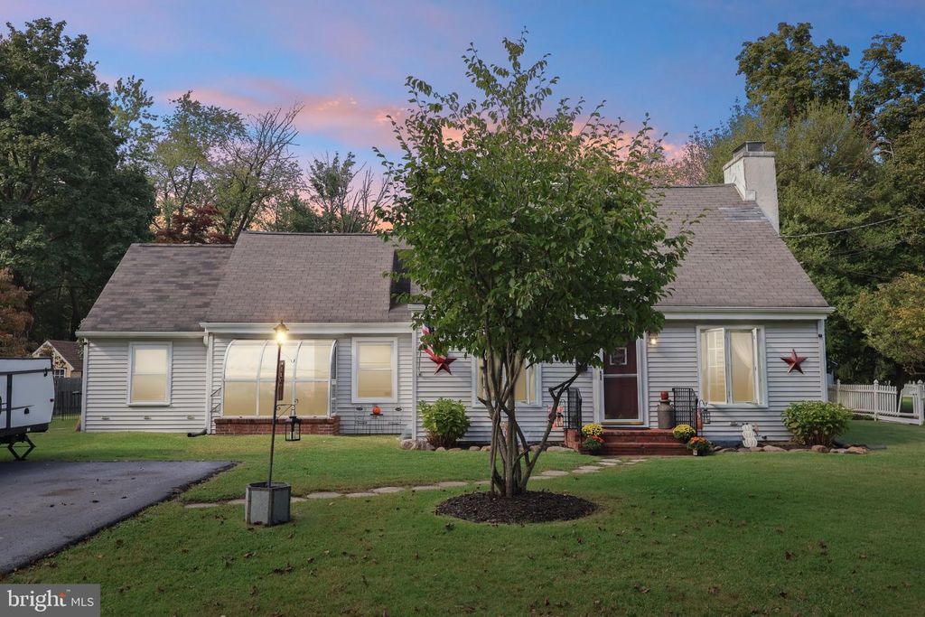 437 SUMMER AVE, EDGEWATER PARK, NJ 08010 — photo 2