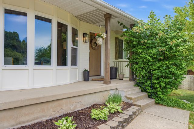 23 W PARK DR, Kaysville, UT 84037