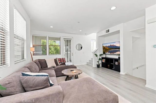 1866 Orizaba, Signal Hill, CA 90755