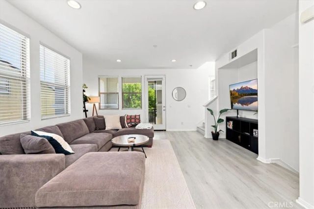 1866 Orizaba, Signal Hill, CA 90755