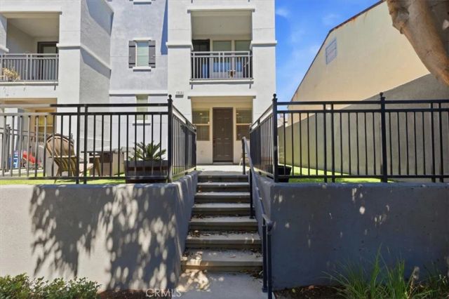 1866 Orizaba, Signal Hill, CA 90755