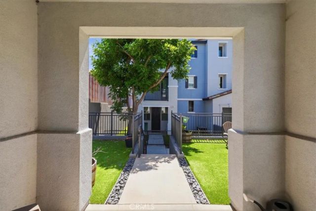 1866 Orizaba, Signal Hill, CA 90755