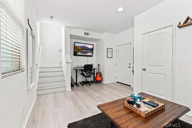 1866 Orizaba, Signal Hill, CA 90755