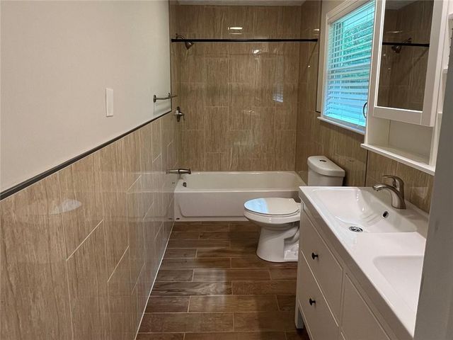 2237 Scotty Circle, Decatur, GA 30032