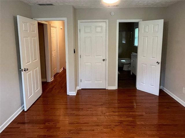 2237 Scotty Circle, Decatur, GA 30032