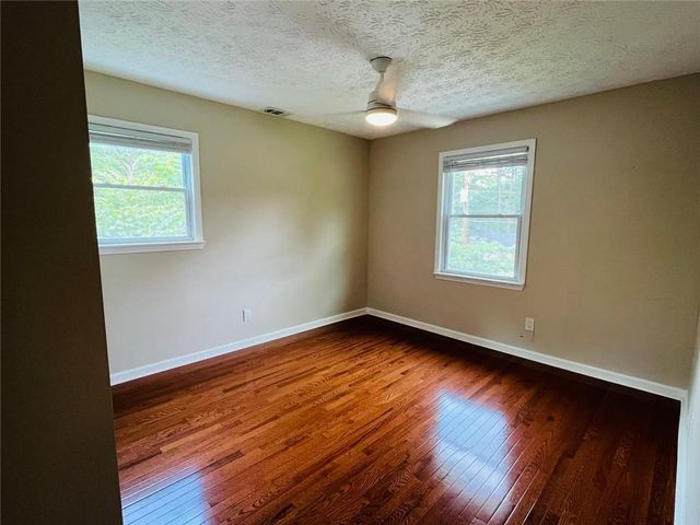 2237 Scotty Circle, Decatur, GA 30032