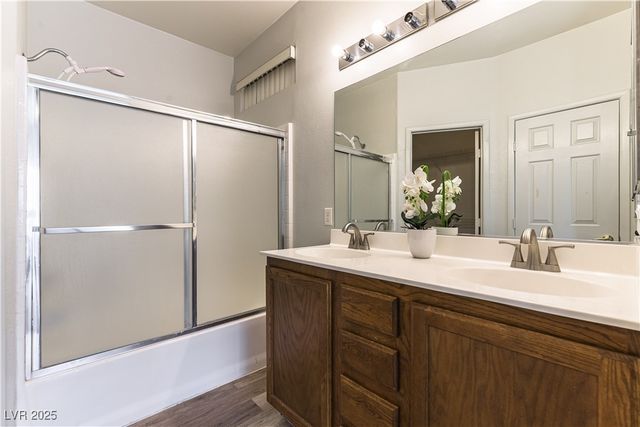 6328 Sandy Ridge Street 201, North Las Vegas, NV 89081