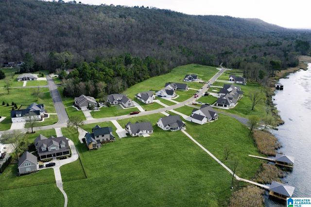 306 LAKE CREEK DRIVE, Guntersville, AL 35976
