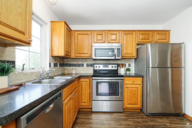 2404 Walden Lane, Manhattan, KS 66502
