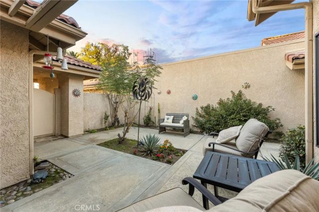 152 Verde Way, Palm Desert, CA 92260