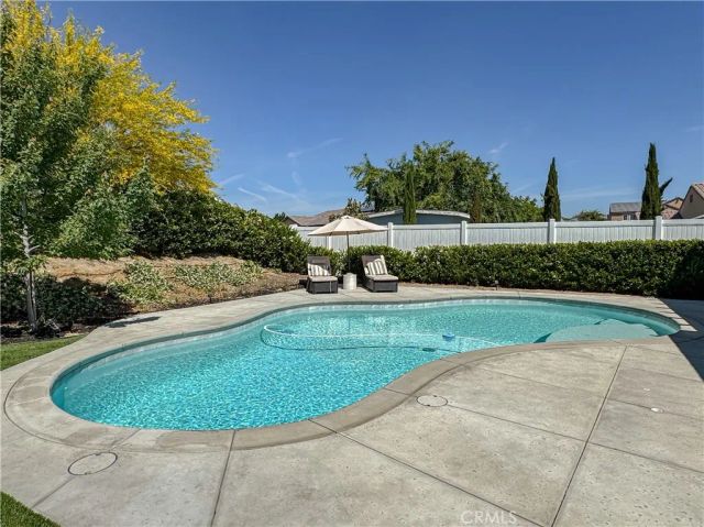 1911 Highgate Greens, Bakersfield, CA 93311