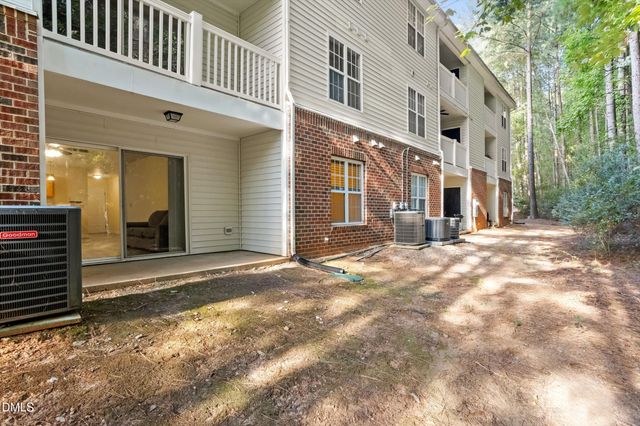 2800 Trailwood Pines Lane 102, Raleigh, NC 27603