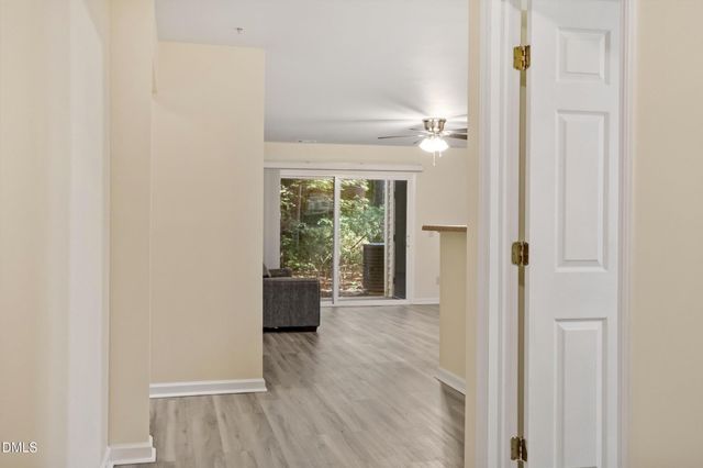 2800 Trailwood Pines Lane 102, Raleigh, NC 27603