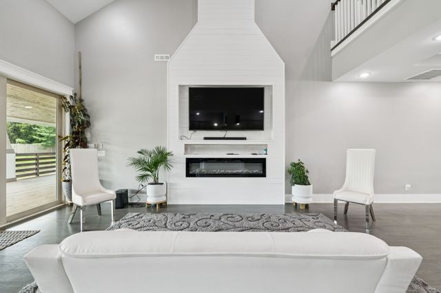 130 Cedar Ridge Ln, Smithville, TN 37166