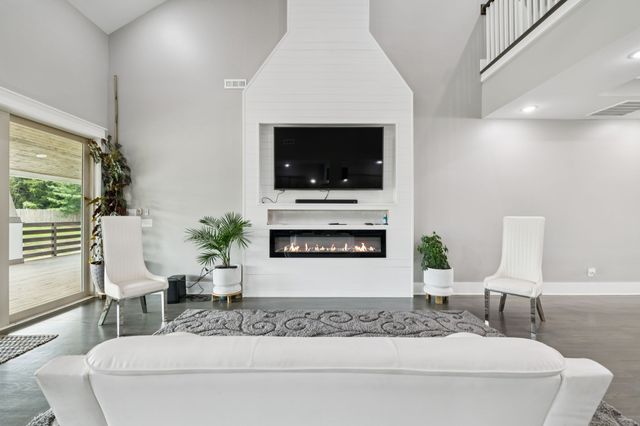 130 Cedar Ridge Ln, Smithville, TN 37166