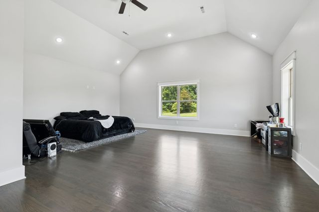 130 Cedar Ridge Ln, Smithville, TN 37166