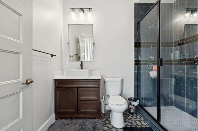 130 Cedar Ridge Ln, Smithville, TN 37166