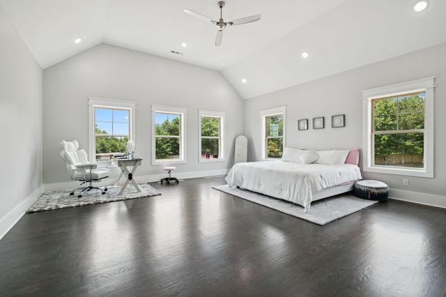 130 Cedar Ridge Ln, Smithville, TN 37166