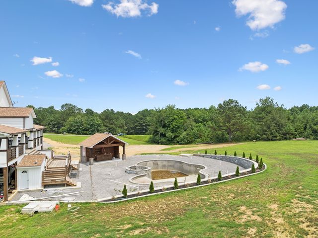 130 Cedar Ridge Ln, Smithville, TN 37166