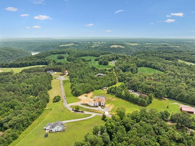 130 Cedar Ridge Ln, Smithville, TN 37166