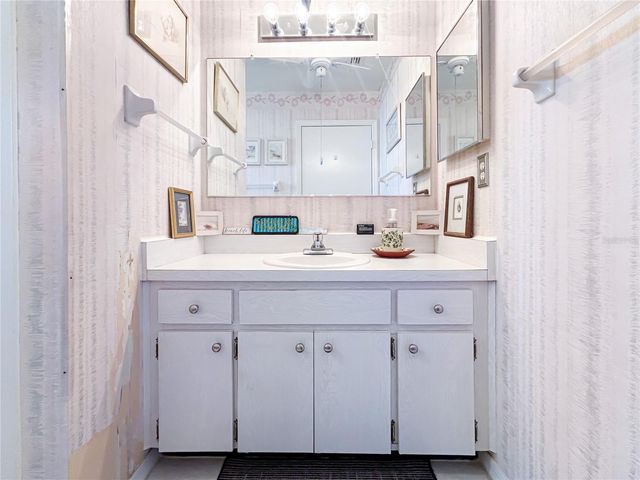 1308 BLUEWATER DRIVE, Sun City Center, FL 33573