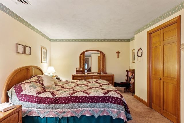 2 Tomah Dr, Peabody, MA 01960