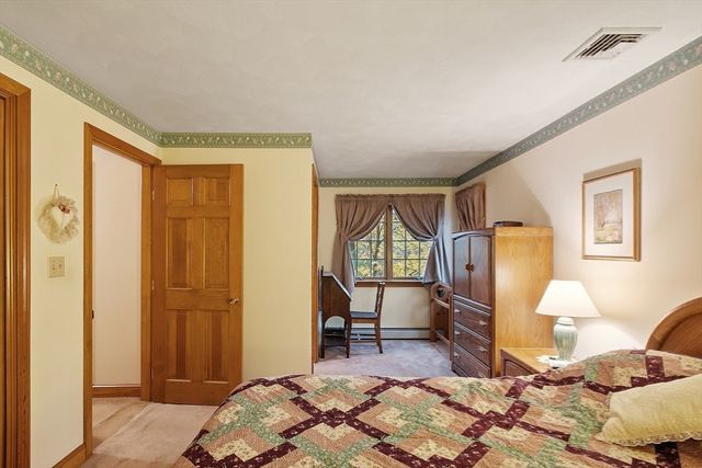 2 Tomah Dr, Peabody, MA 01960