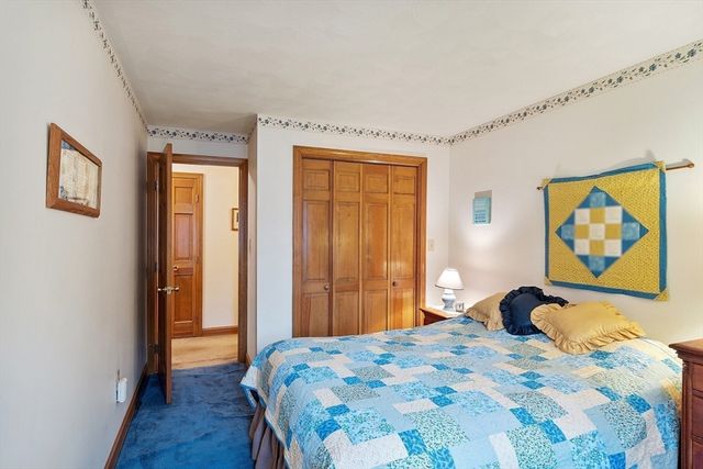 2 Tomah Dr, Peabody, MA 01960