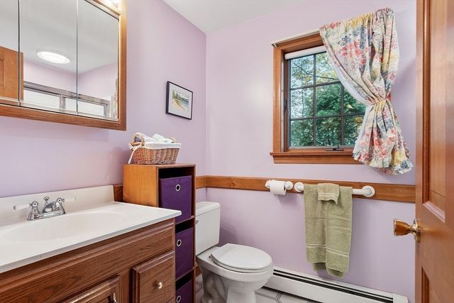 2 Tomah Dr, Peabody, MA 01960