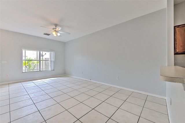 18504 PEBBLE LAKE COURT, Tampa, FL 33647
