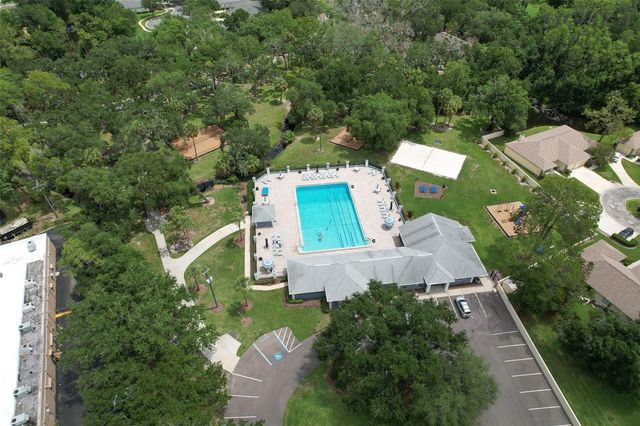 18504 PEBBLE LAKE COURT, Tampa, FL 33647