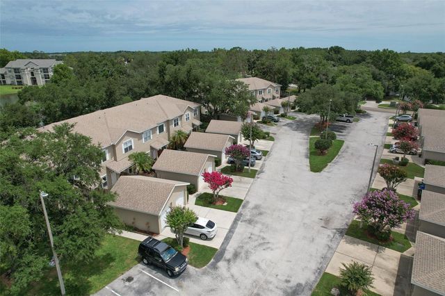 18504 PEBBLE LAKE COURT, Tampa, FL 33647