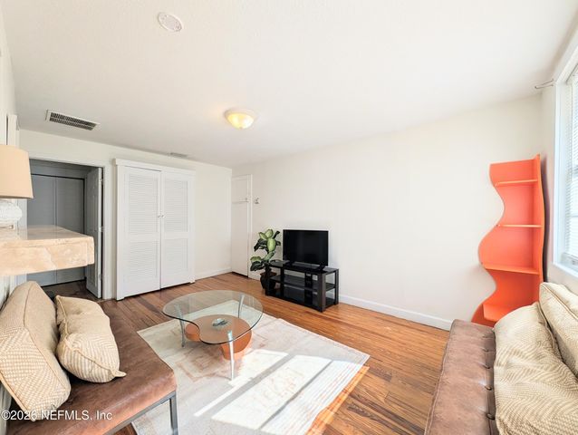 1630 LARUE Avenue, Jacksonville, FL 32207