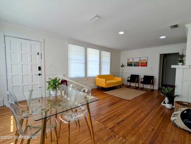 1630 LARUE Avenue, Jacksonville, FL 32207